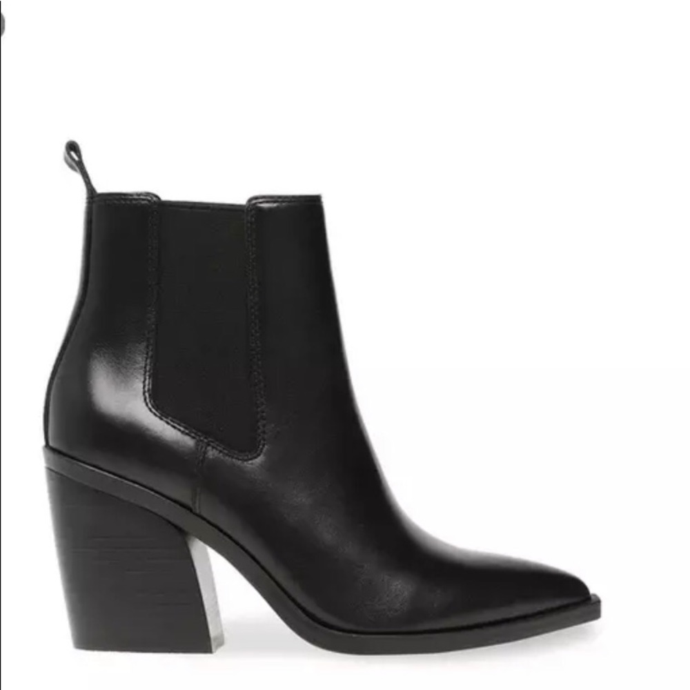 Steve Madden Black Leather chunky heel boot
